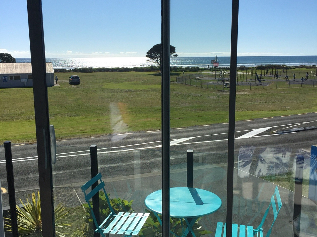 Carters by the Sea Beachside Apartments主图