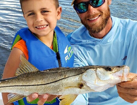 Captain Matt's Island Charters-萨尼贝尔岛必去景点