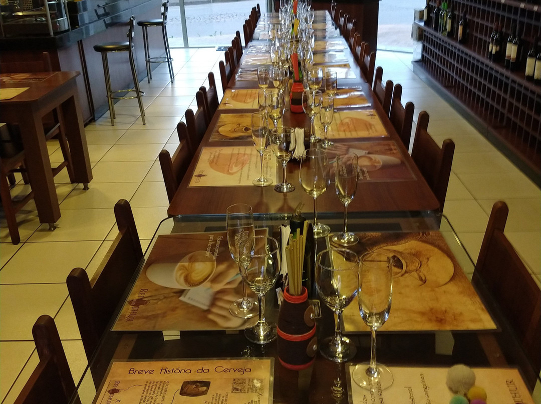 Igarape餐馆和美食-Rei Arthur