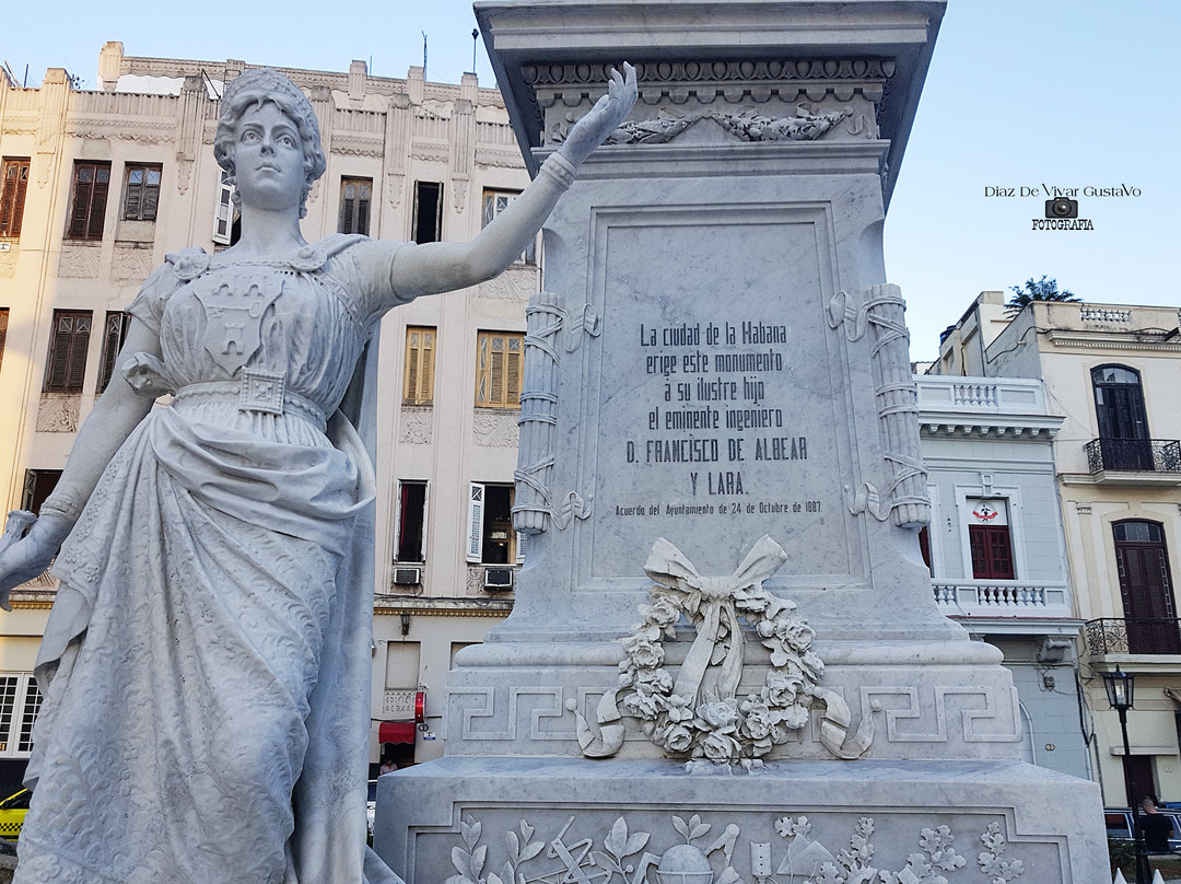 Plaza de Albear-哈瓦那必去景点
