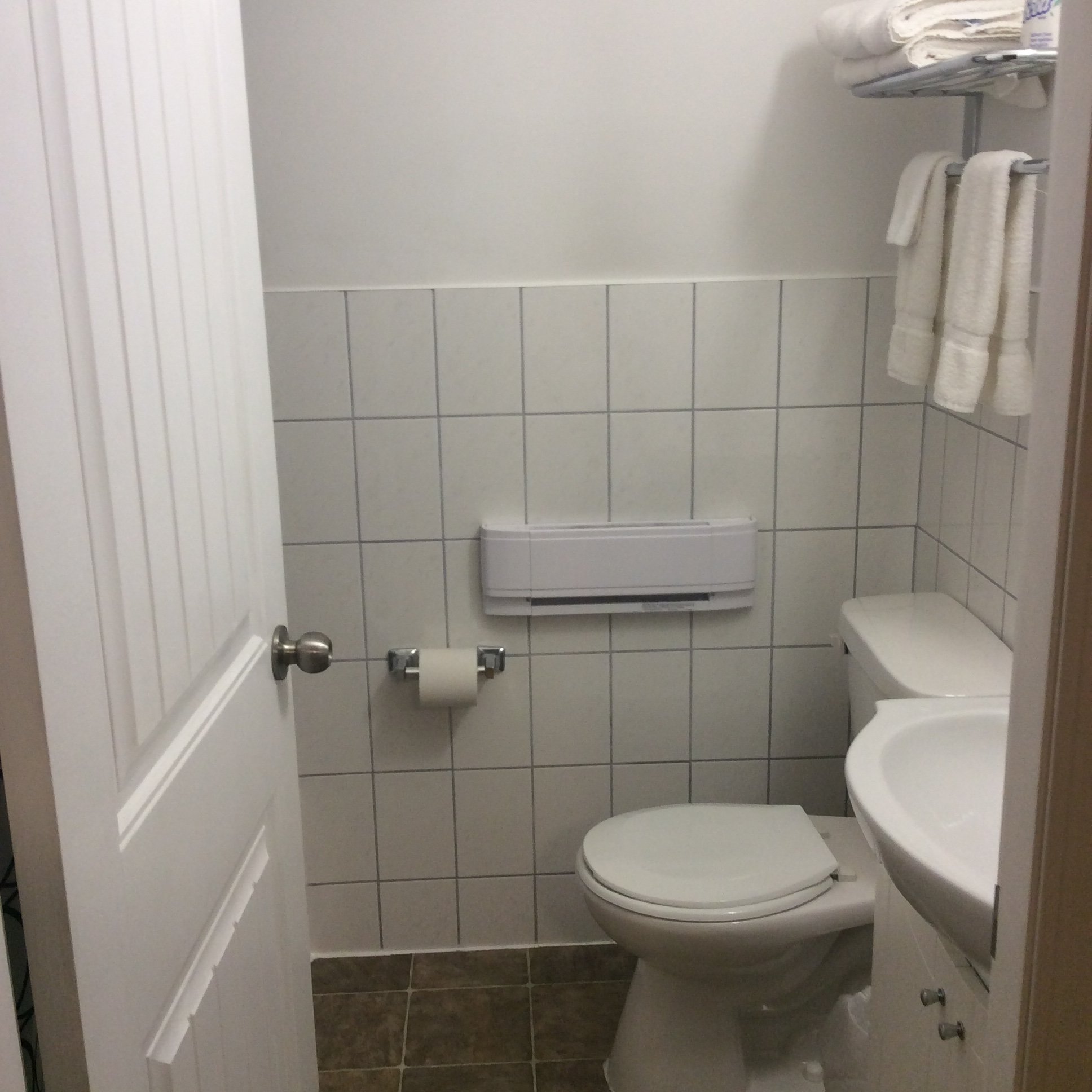 Almo Court Motel-浴室