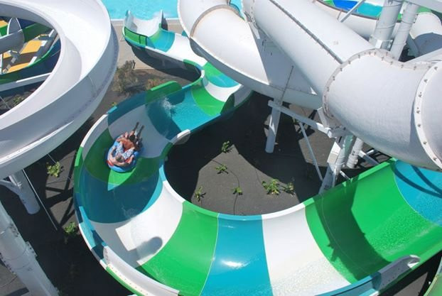 Aqualava Waterpark景点图片