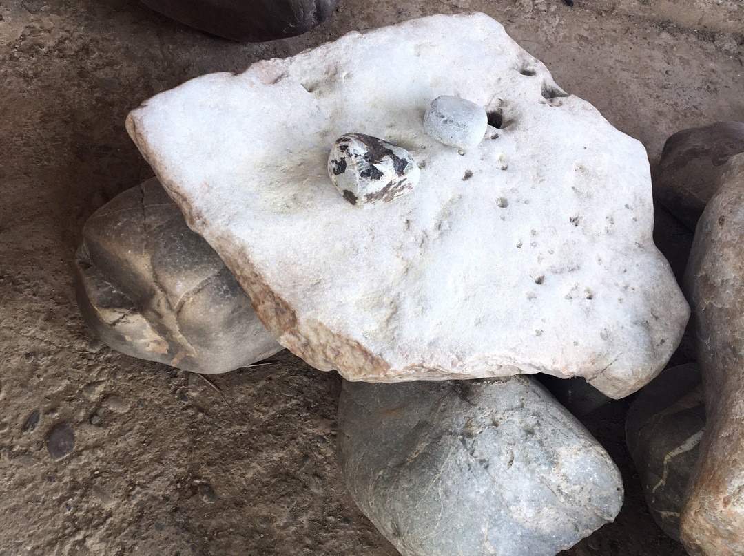 Batu Gong-坦巴南必去景点