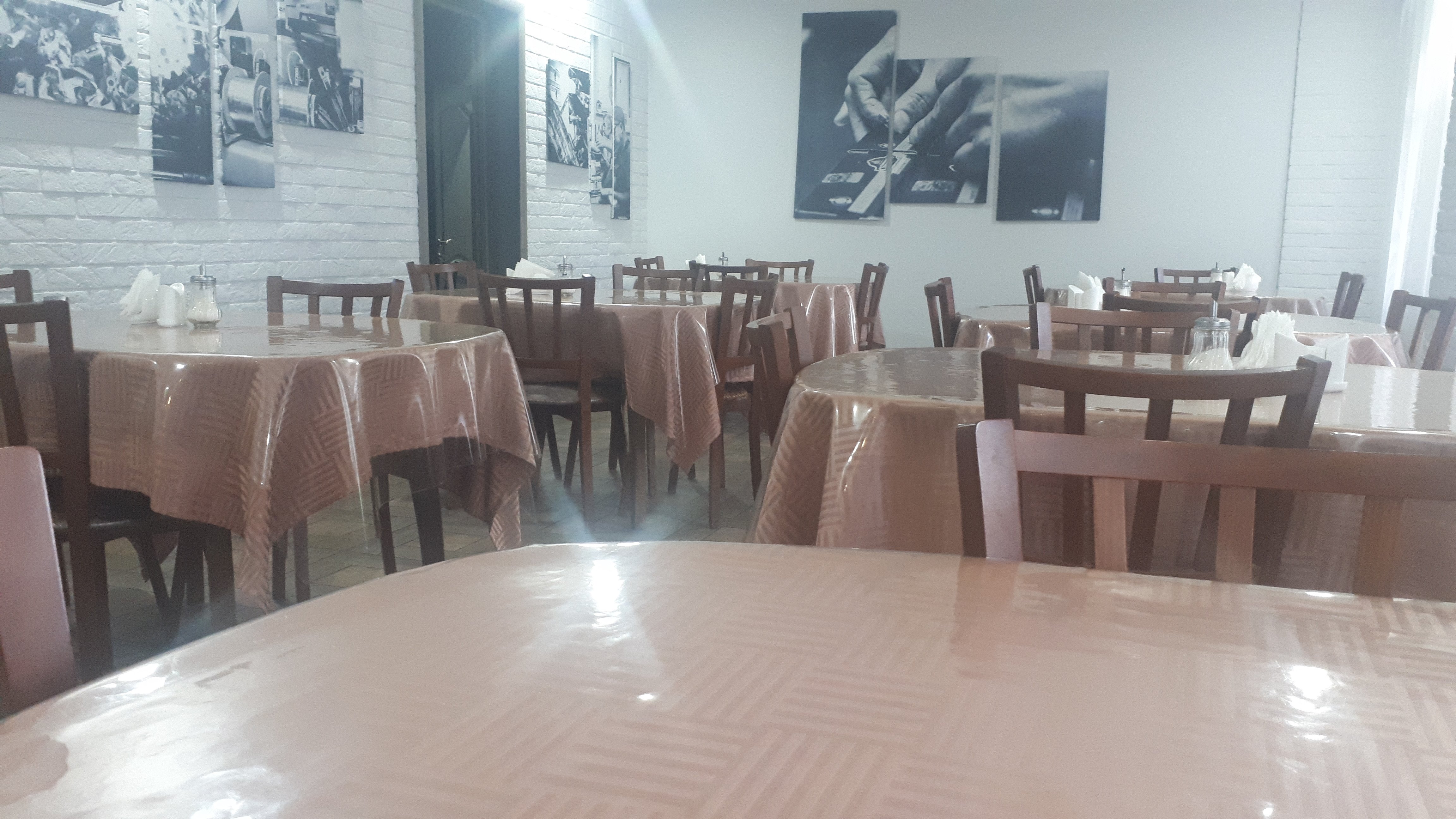 Resident Hotel Almaty-餐饮