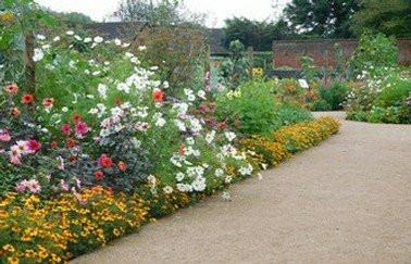 Guy's Cliffe Walled Garden