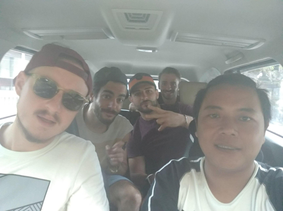 bali cheap transport- transport private tour bali-& airport transfer in bali