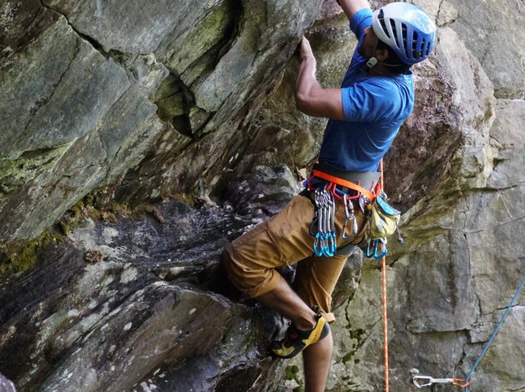 Rumney Rock Climbing景点图片