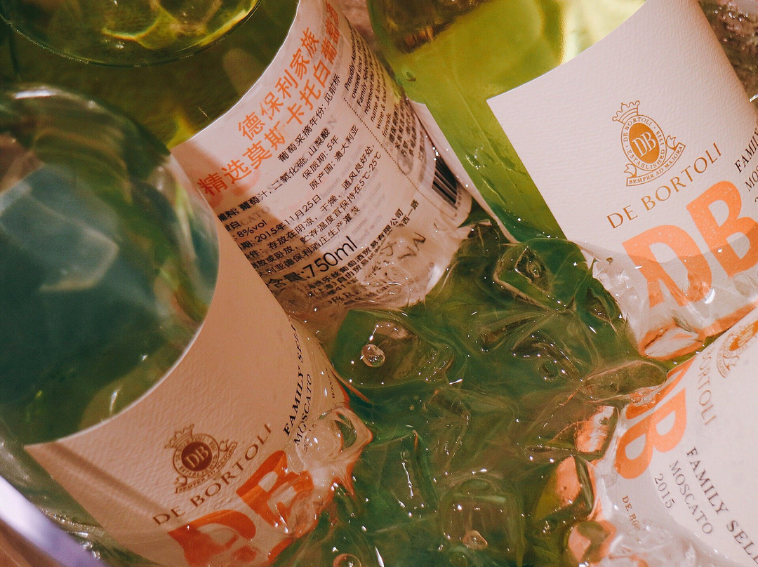 新紫阳大酒店主图