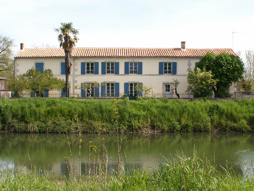 La Balangere-官方
