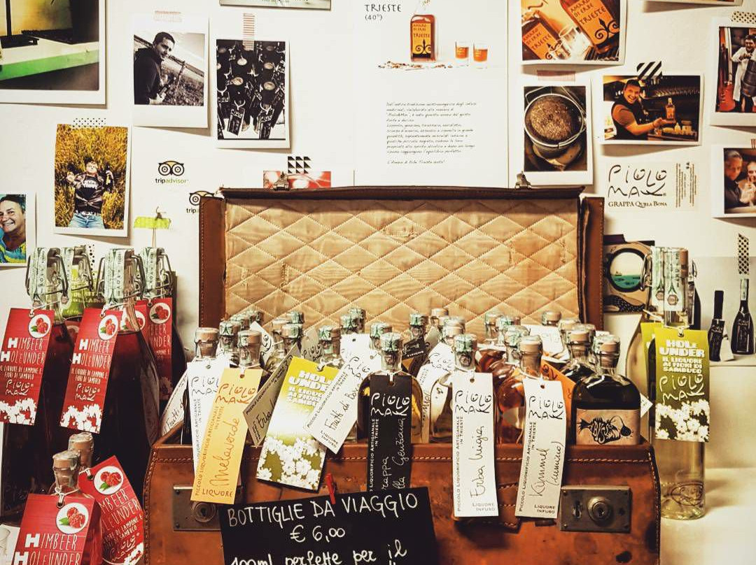 La Piccola Bottega Spiritosa di Piolo&Max景点图片