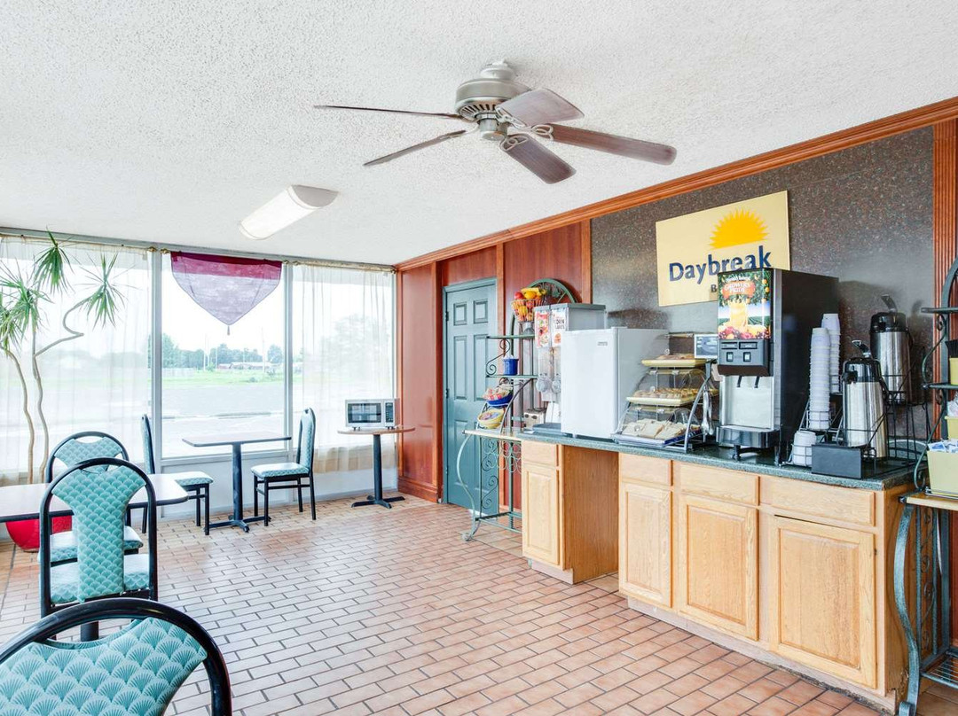 纽波特戴斯酒店主图