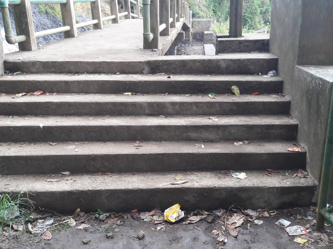 Kerta Gangga Waterfall-龙目岛必去景点