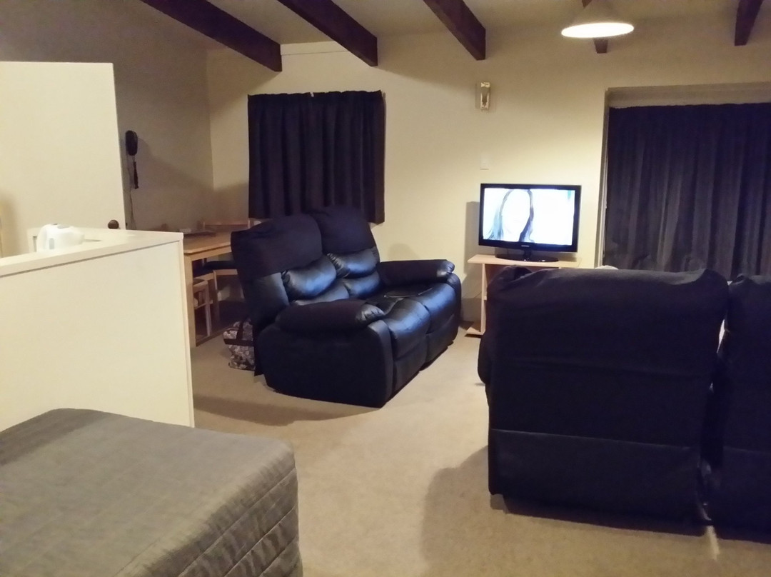 Riverview Motel主图