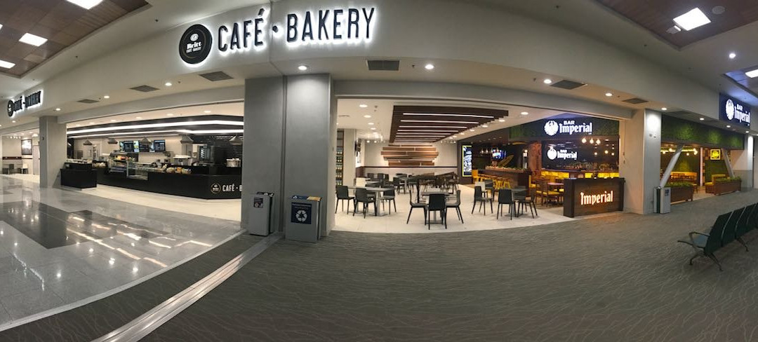 Comunidad餐馆和美食-Britt Café Bakery Liberia