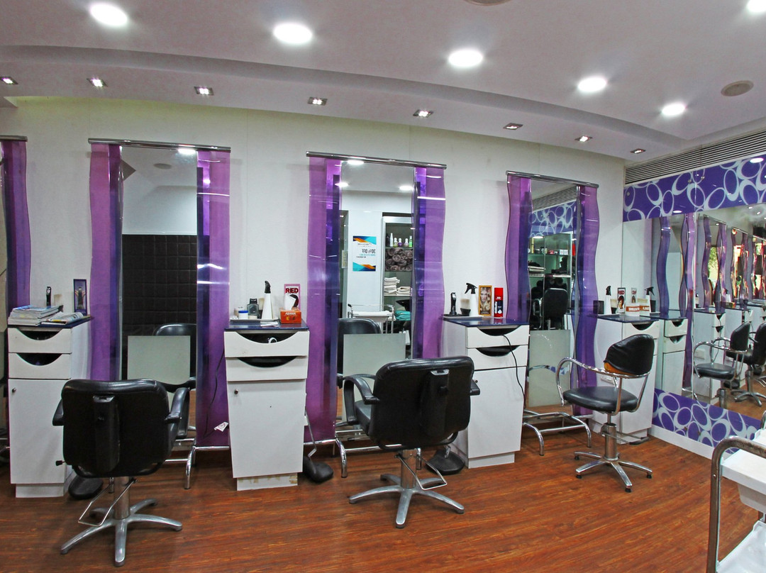 Neomis Hair & Beauty Salon, Ponda景点图片
