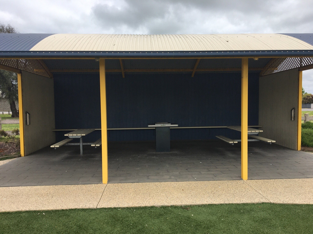 Lake Bolac Information & Business Centre-Lake Bolac必去景点