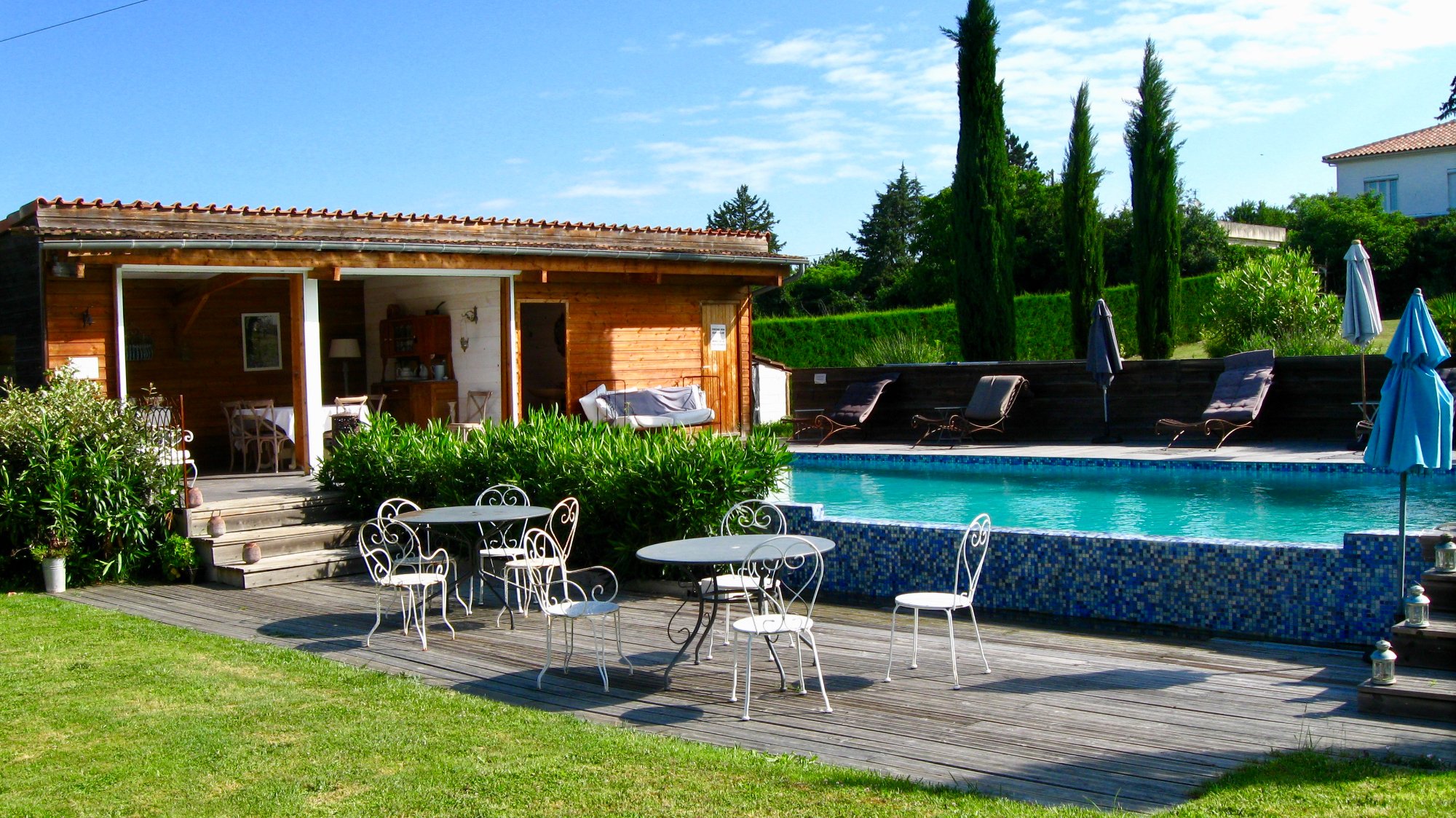 Les Loges du Canal du Midi-泳池