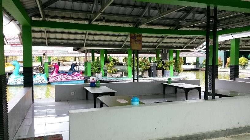 Pemalang餐馆和美食-Bamboe Ijo