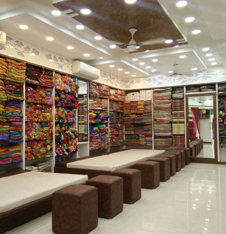 Kunj Sarees (Rajasthani Traditional Sarees)-杰伊瑟尔梅尔必去景点