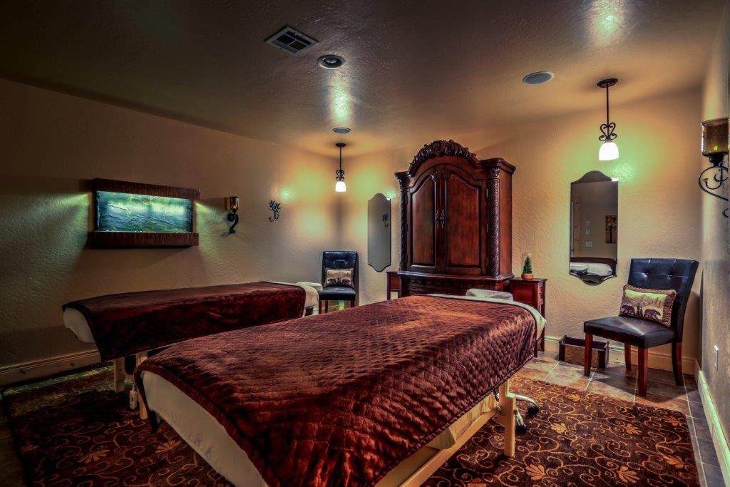 Altitudes Massage-大熊湖必去景点