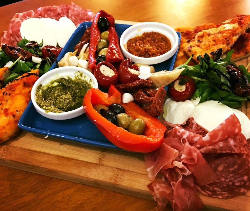 The Railway Inn主图