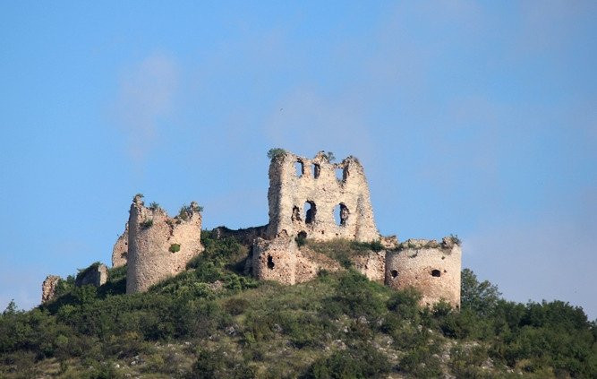 Turniasky hrad castle景点图片