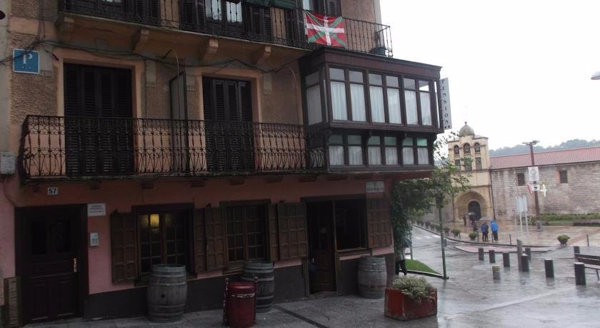 Pension Zinkoenea