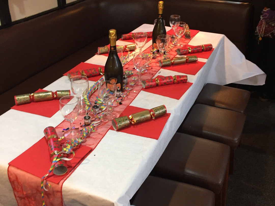 Boatel Party Cruises-乔利必去景点