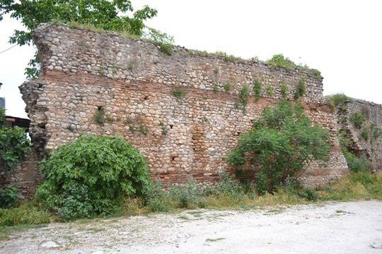 Drama's Castle (Byzantine Walls)景点图片