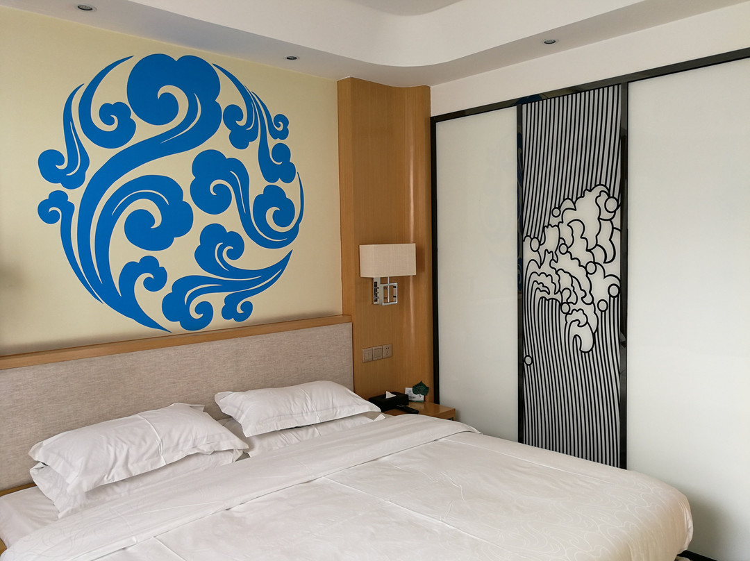 白云翔羚酒店主图