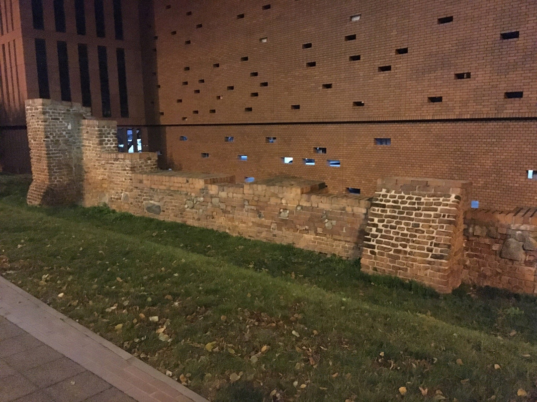 City Walls-比得哥什必去景点