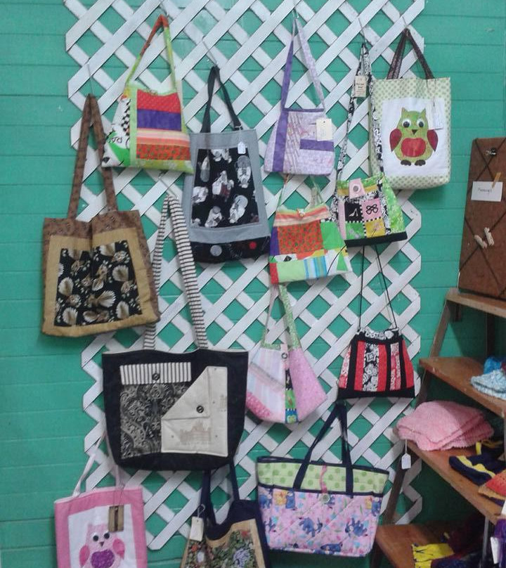 Five Finger Crafts and Lumsden Information Centre景点图片