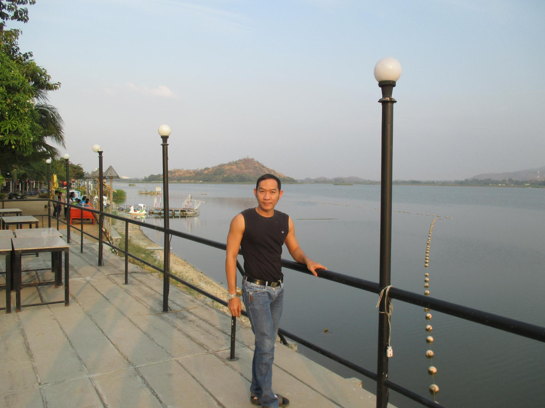 Sub Lek Reservoir景点图片
