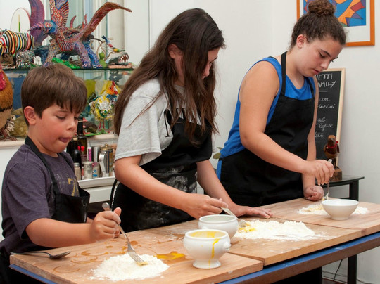 Spaghetti in the Family - Day Classes-罗马必去景点