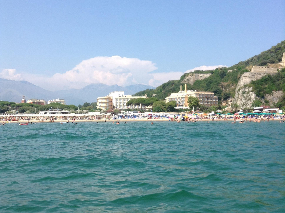 Spiaggia di Serapo-加埃塔必去景点