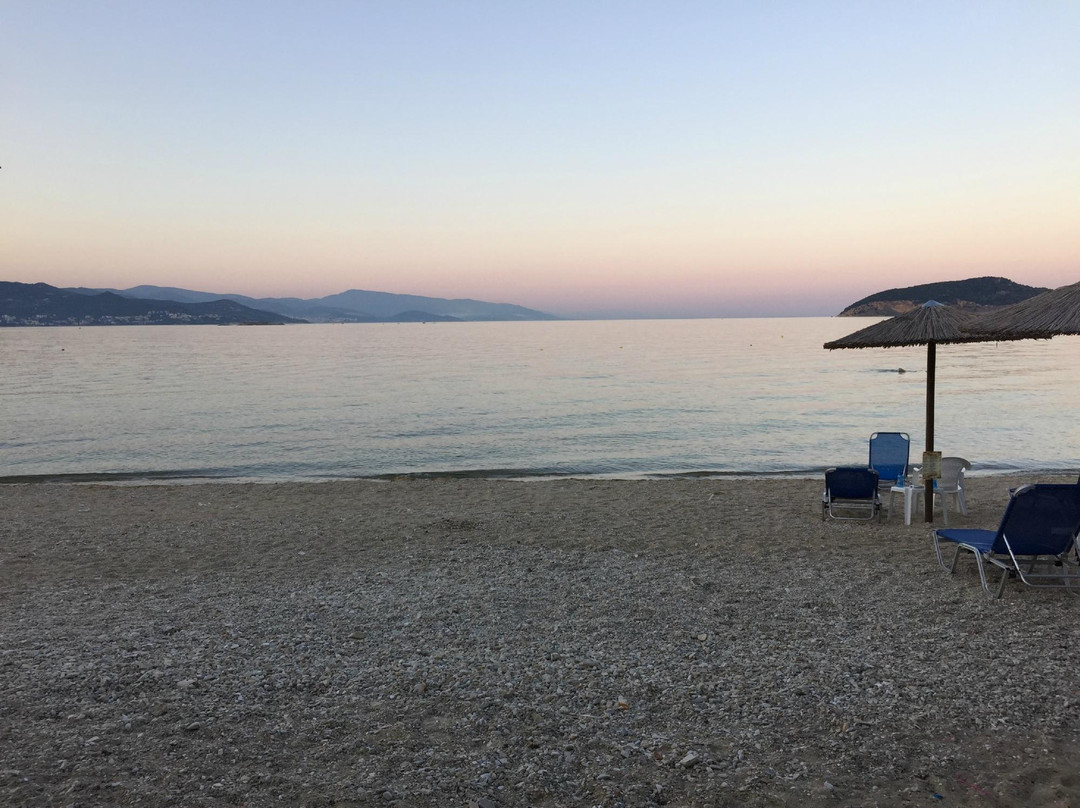 Nea Iraklitsa Beach景点图片