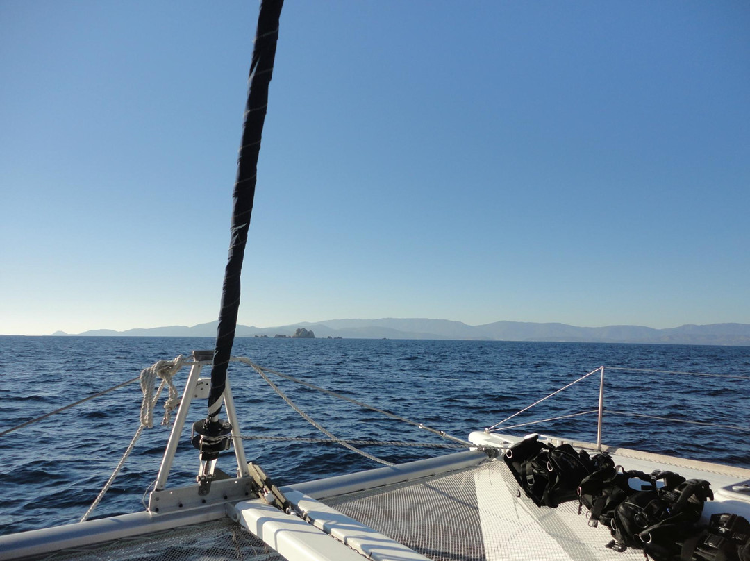 Dive Blue Dream-Agioi Anargyroi必去景点