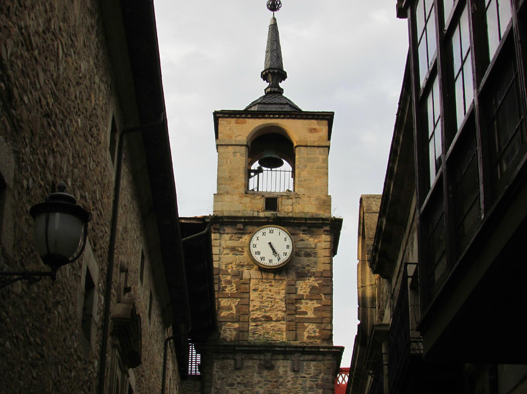 Torre del Reloj-蓬费拉达必去景点