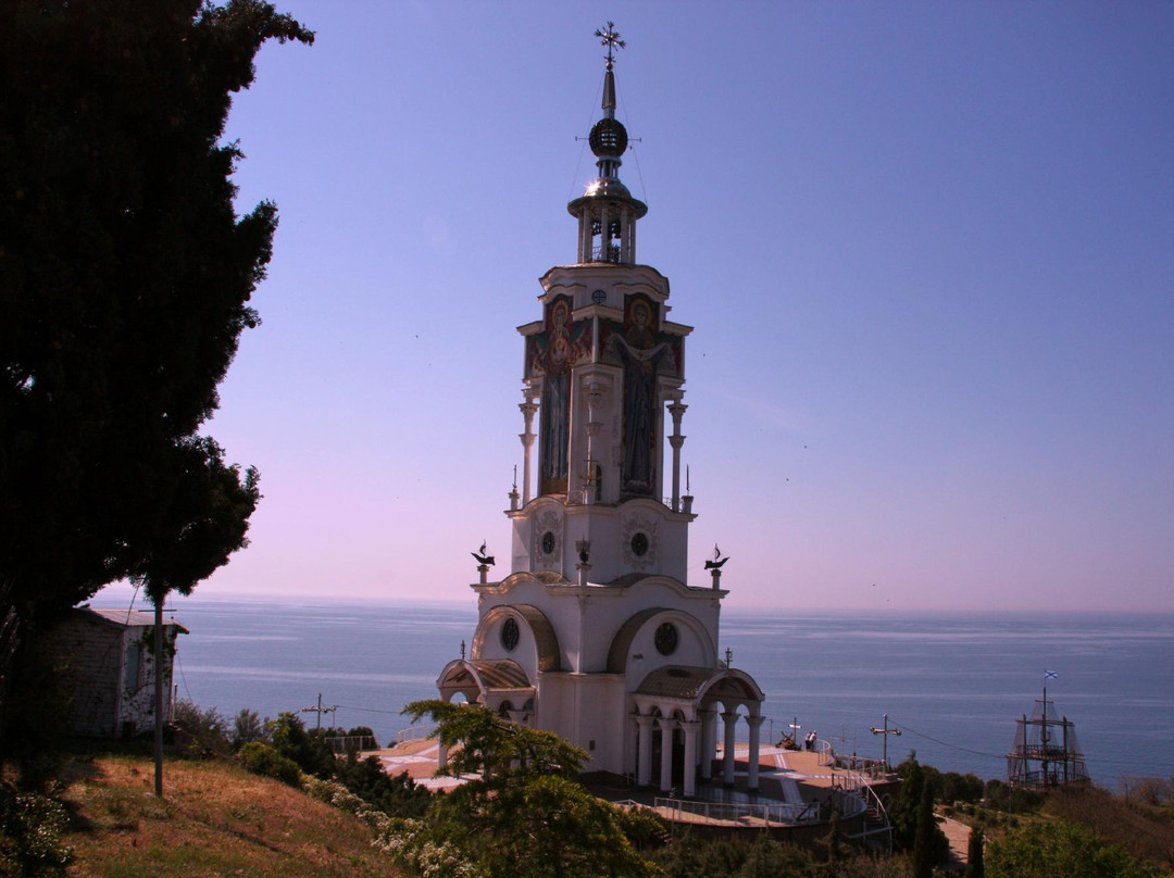 Saint Nicholas Temple-Lighthouse-Malorechenskoe必去景点