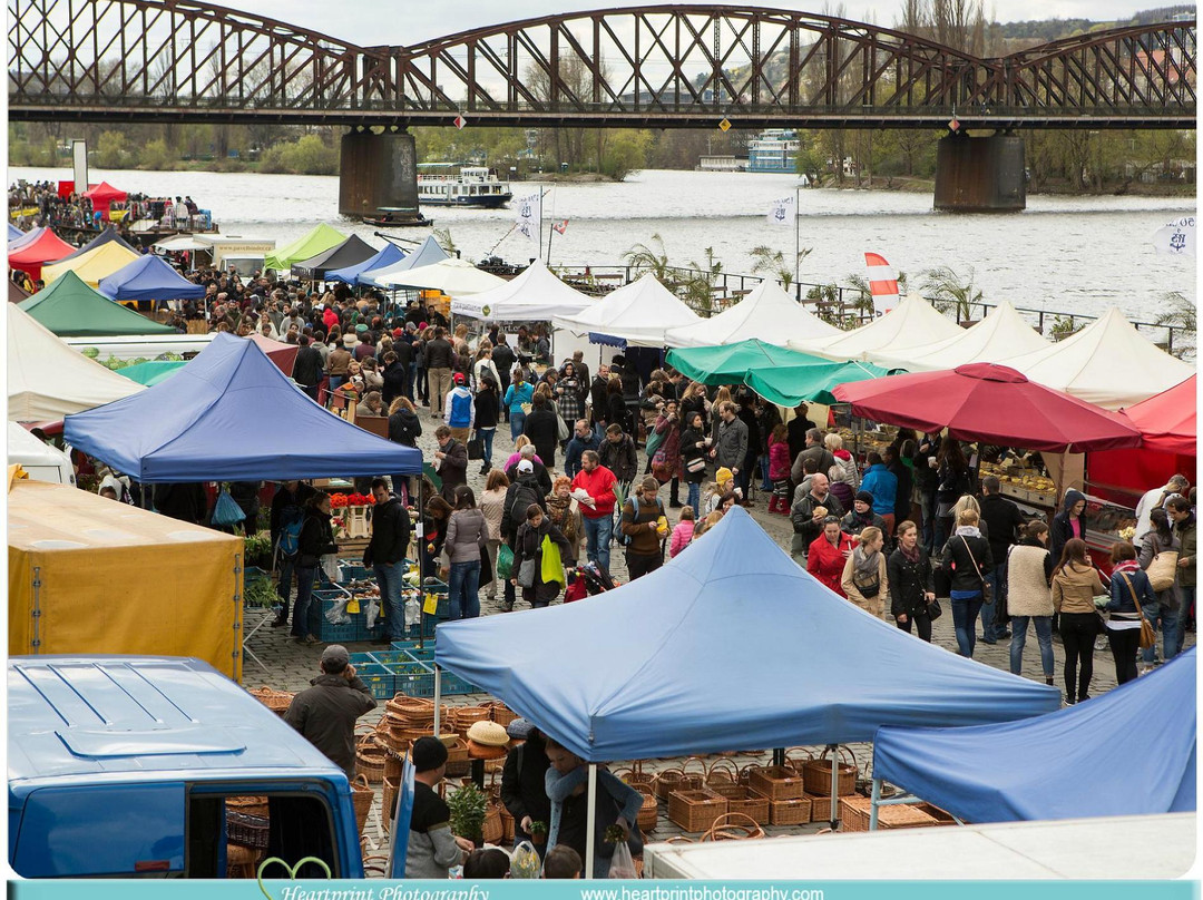 Farmers´Market - Trhy na Jiraku-布拉格必去景点