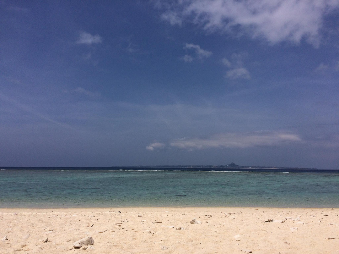 濑底海滩景点图片