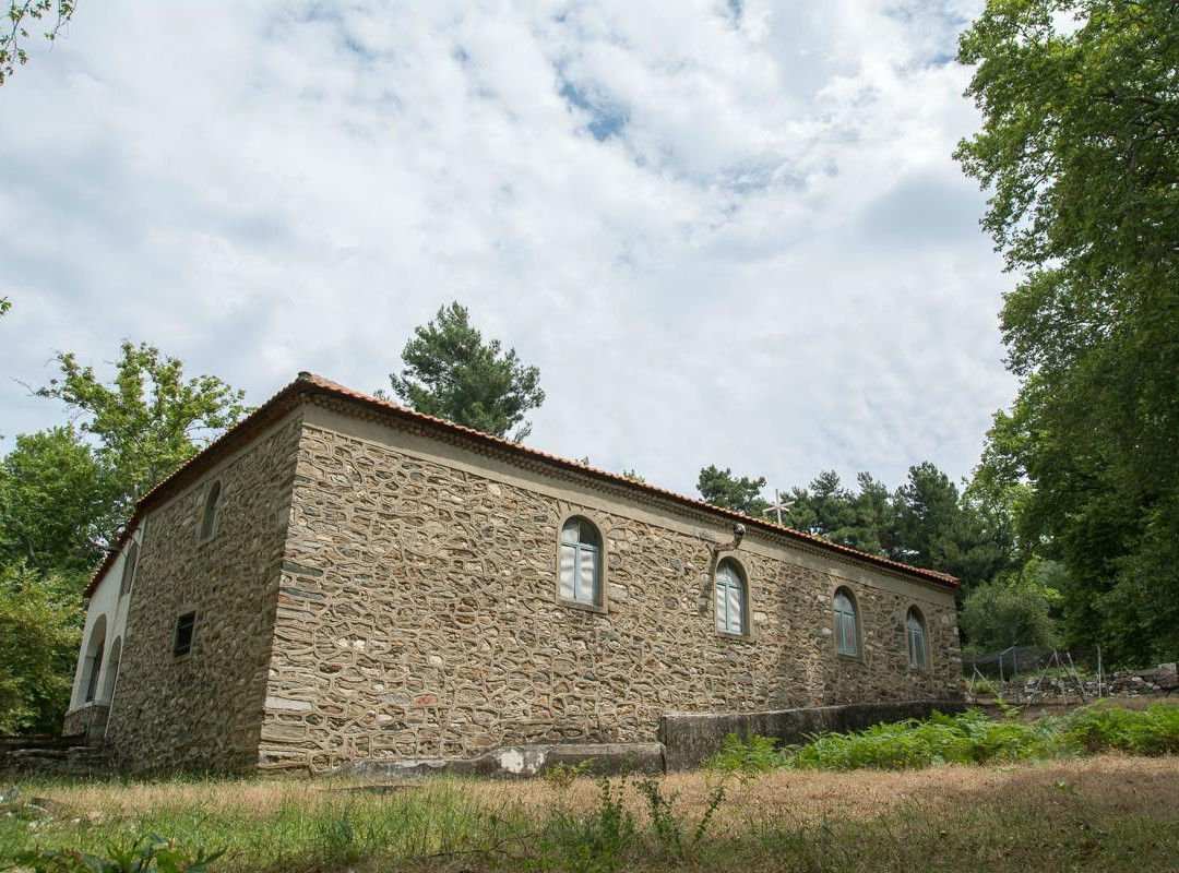 Holy Church of Saint George Skala Rachoni-Rachoni必去景点