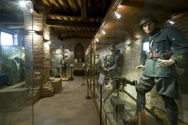 Museo delle Due Guerre Mondiali景点图片