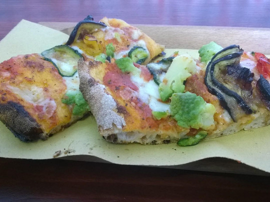 Boneggio餐馆和美食-La Pinseria