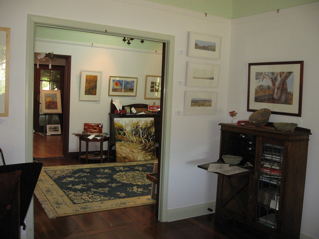 Lyndendale Gallery: Art and Antiques-Dardanup必去景点