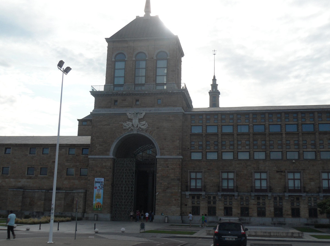 Laboral Ciudad de la Cultura-希洪必去景点