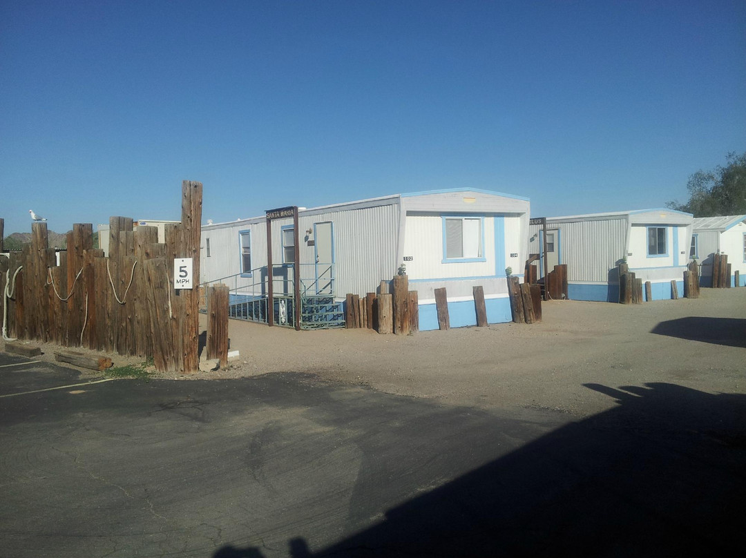 Quartzsite Yacht Club Motel主图