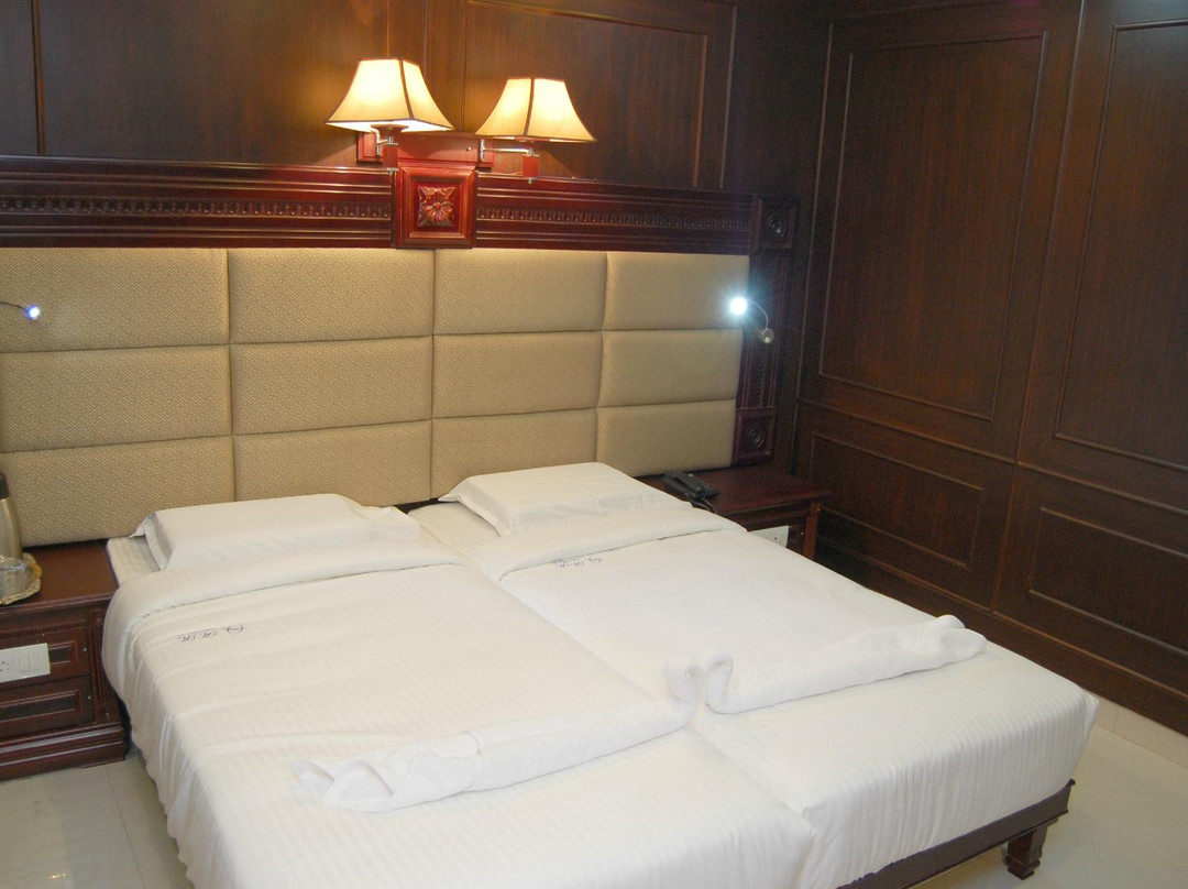 RR Hotel主图