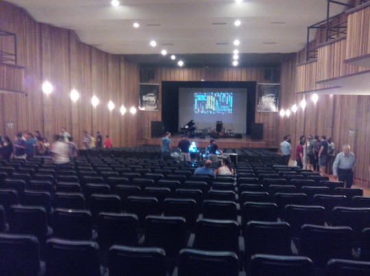 Martinopolis旅游景点-Teatro Paulo Roberto Lisbôa