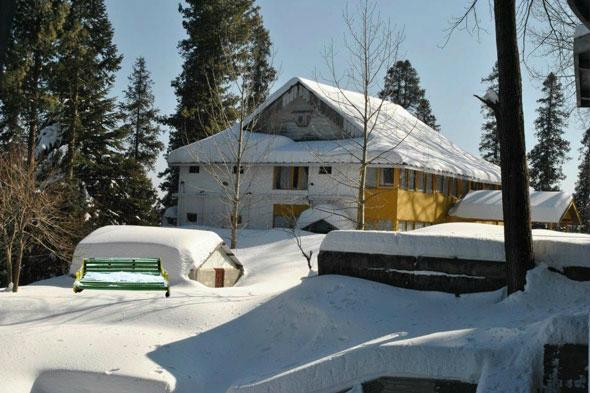 Green Retreat Hotel主图